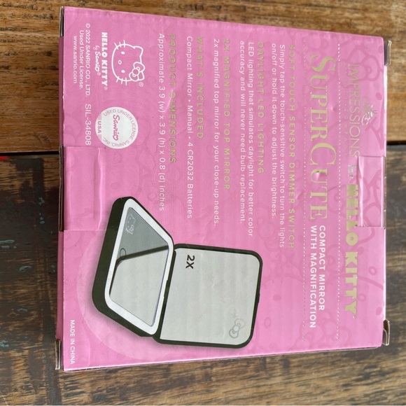 Hello Kitty Bath & Body New Impressions X Hello Kitty Compact